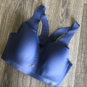 Victoria Sport Laser Cut Sports Bra 32D